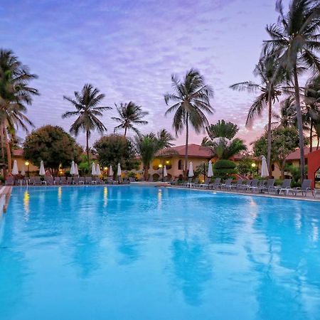 Ocean Bay Hotel & Resort Bakau Eksteriør bilde