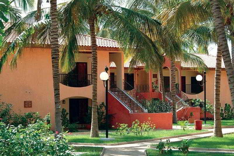 Ocean Bay Hotel & Resort Bakau Eksteriør bilde